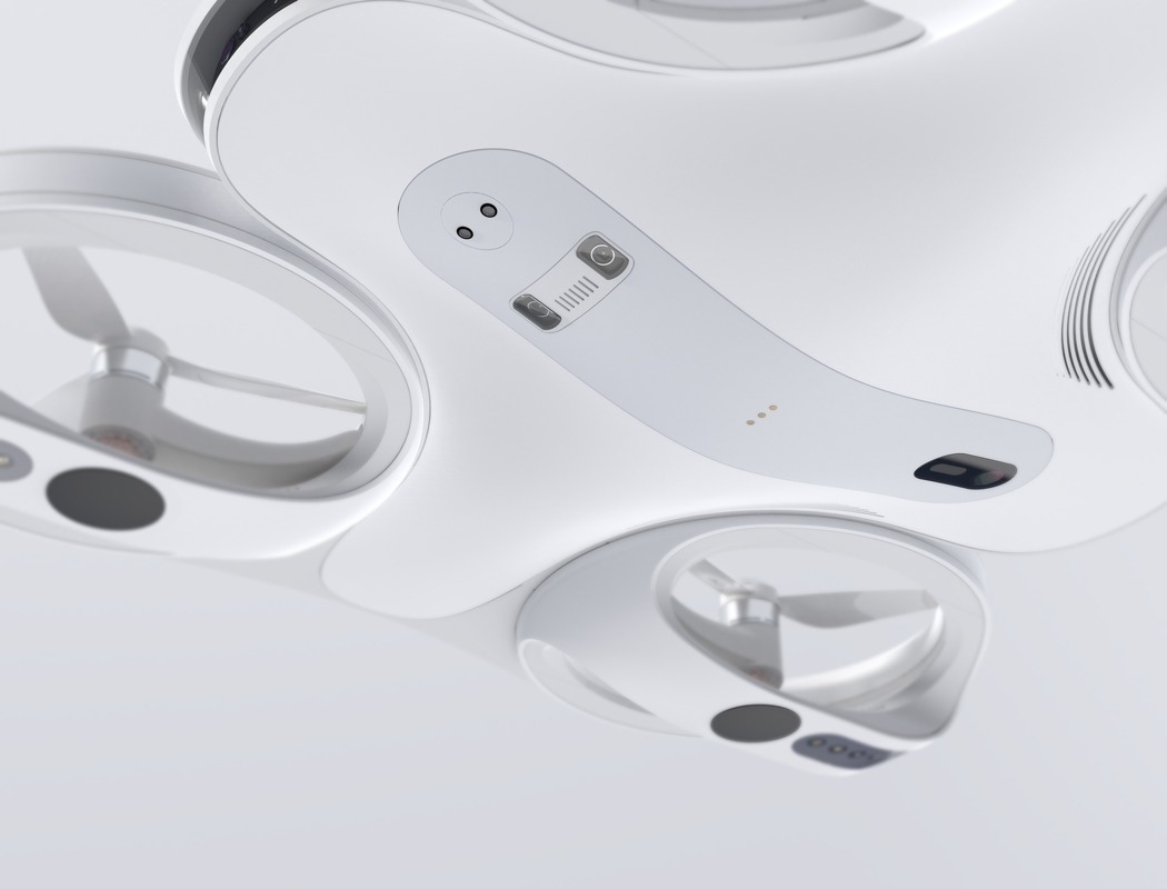 The ghost of the station is disinfected with ultraviolet light and then returned to the station for charging，