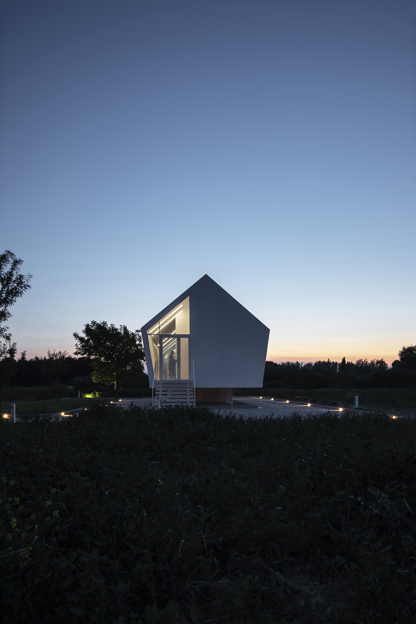 house，orchard，experiment，