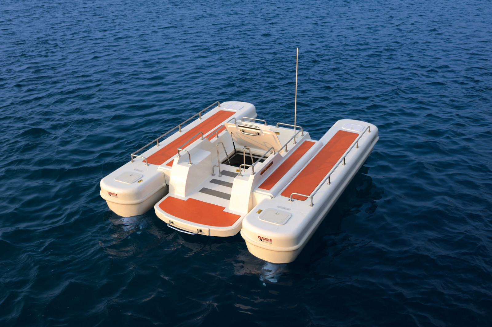 science and technology，modern，comfortable，industrial design，