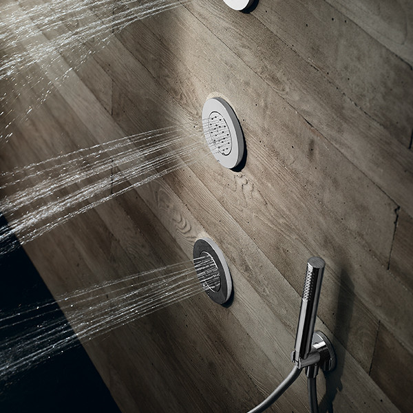 shower，tool，take a shower，Shower，