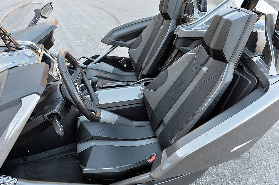 vehicle，Sports car，Round，Motorcycle，geometry，Motorcycle sports car，