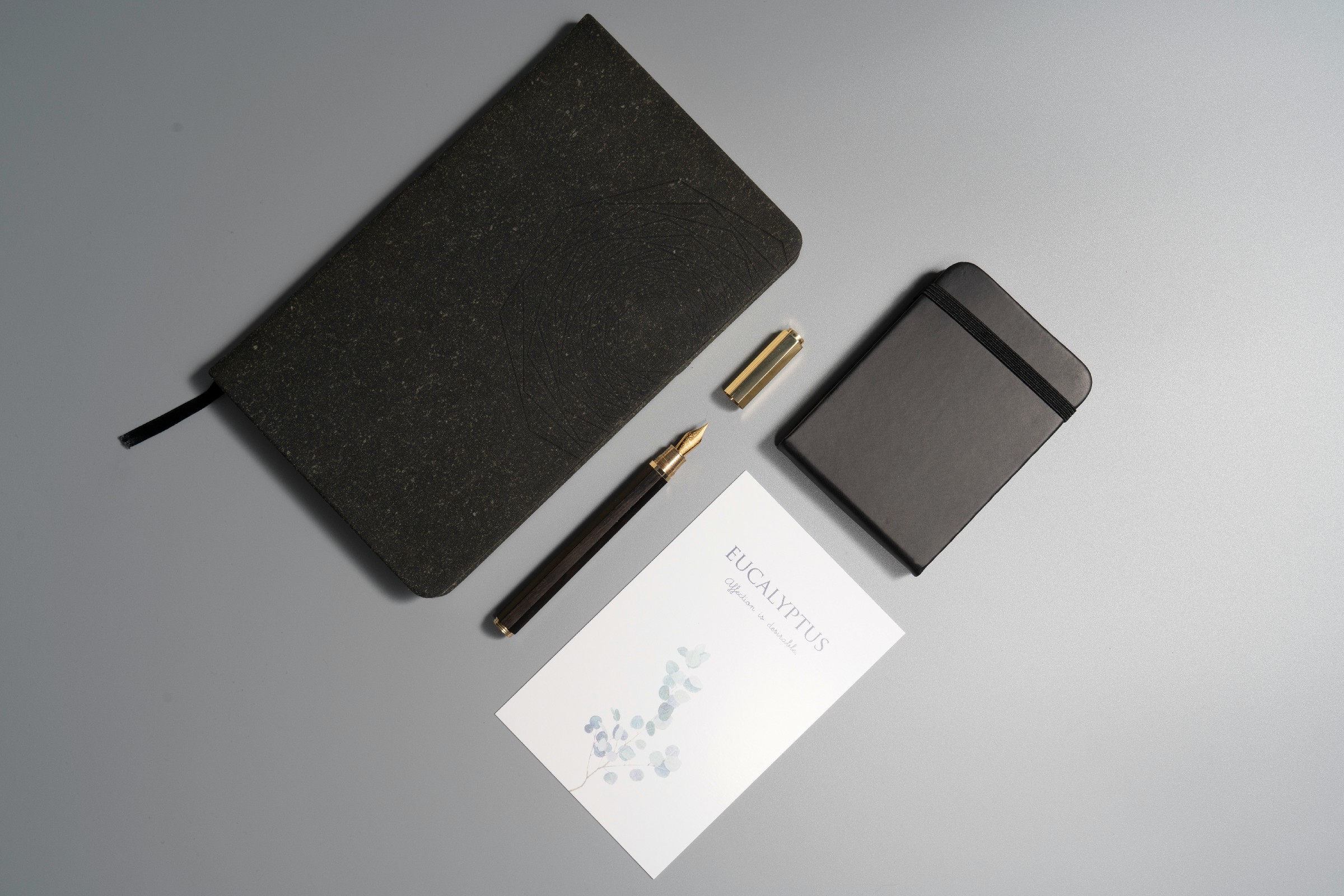 Pen，original，Stationery，Mahogany，Cultural creation，Craftsman，