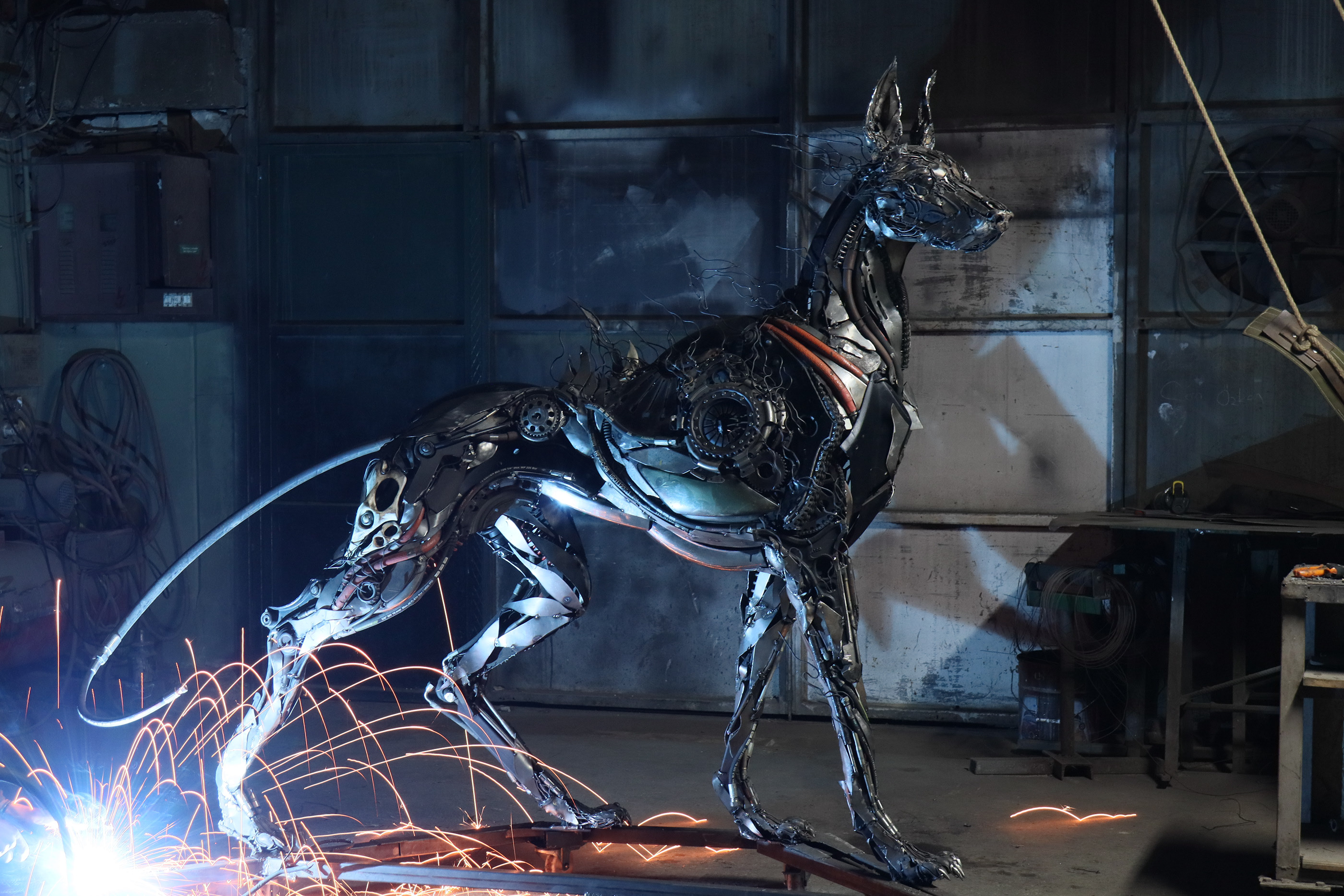 Sculpture design，Metal，Animal image design，Mithril，