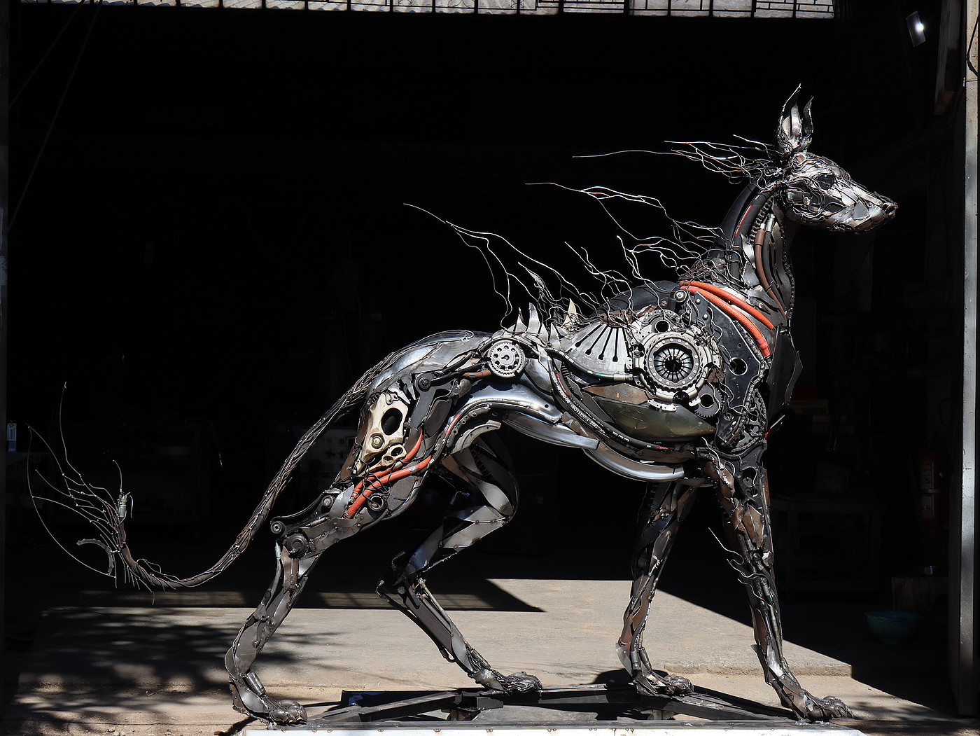 Sculpture design，Metal，Animal image design，Mithril，