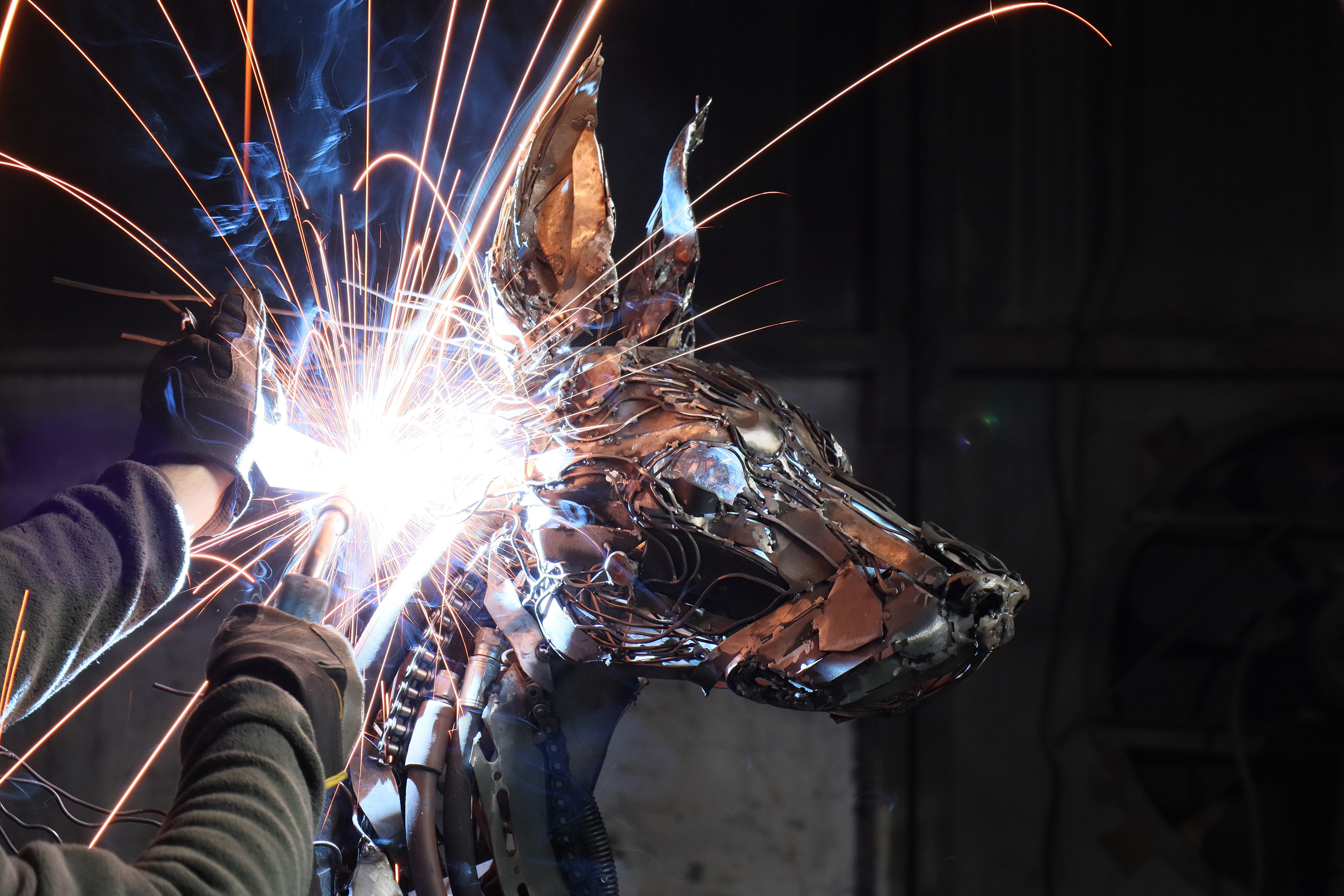 Sculpture design，Metal，Animal image design，Mithril，