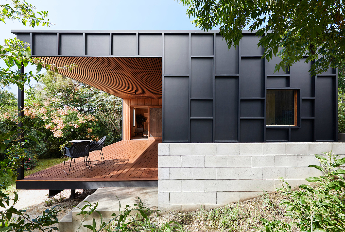 OCM House，Architectural design，black，