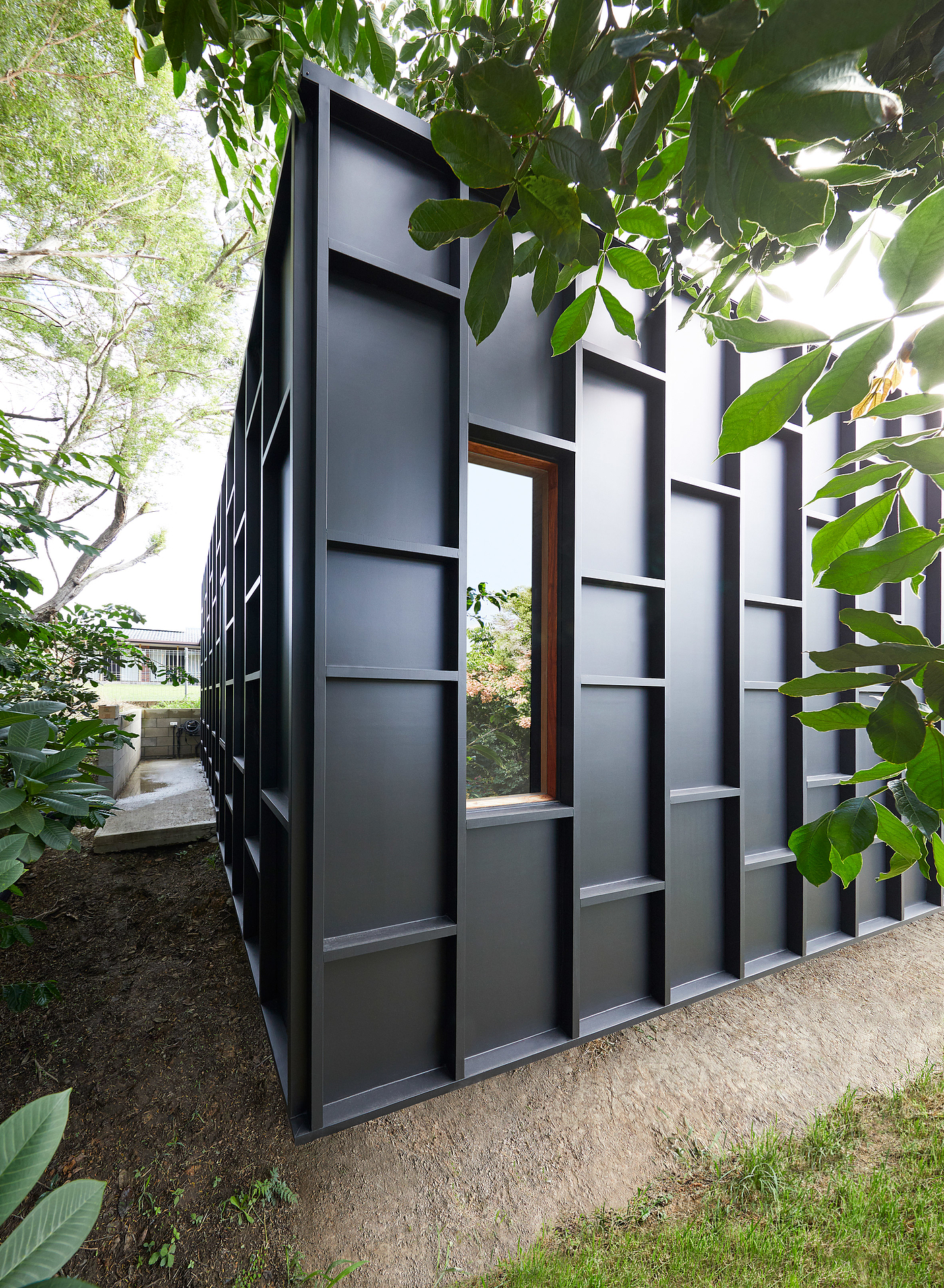 OCM House，Architectural design，black，