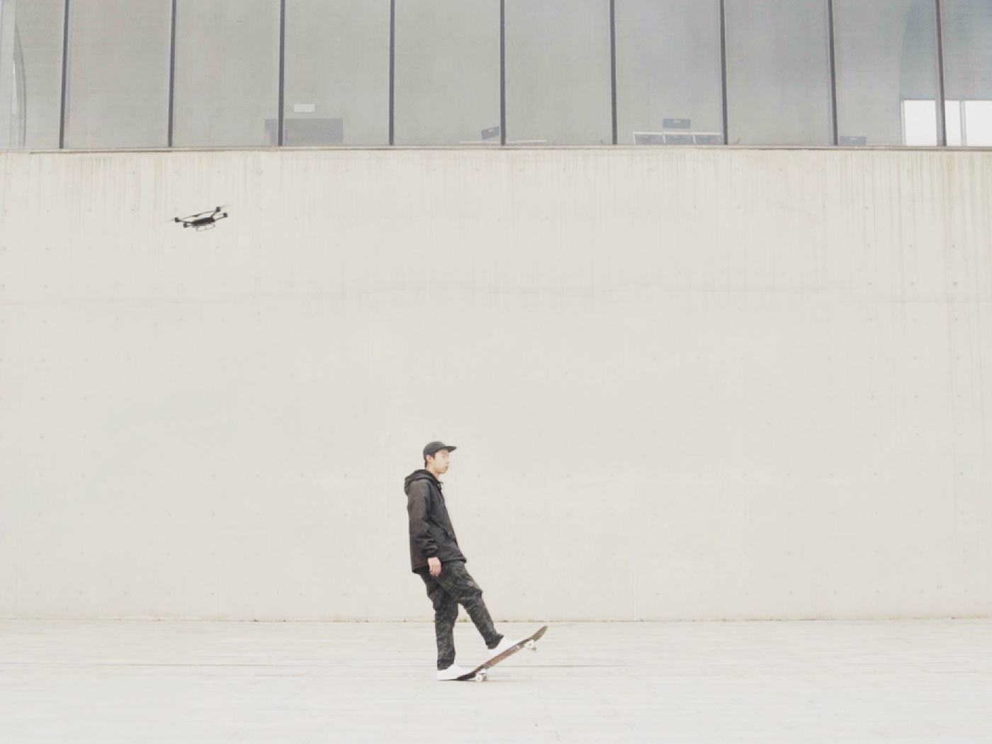 Streamlined appearance，automatic tracking，wifi，high-precision，UAV，