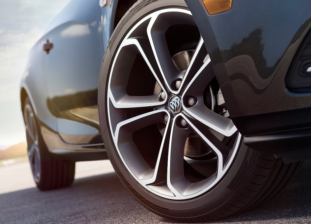 intelligence，industrial design，Automatic design，Super run，outdoors，