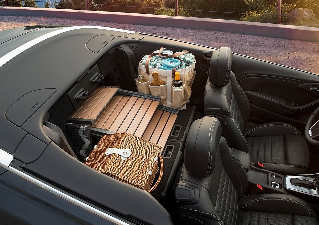 intelligence，industrial design，Automatic design，Super run，outdoors，