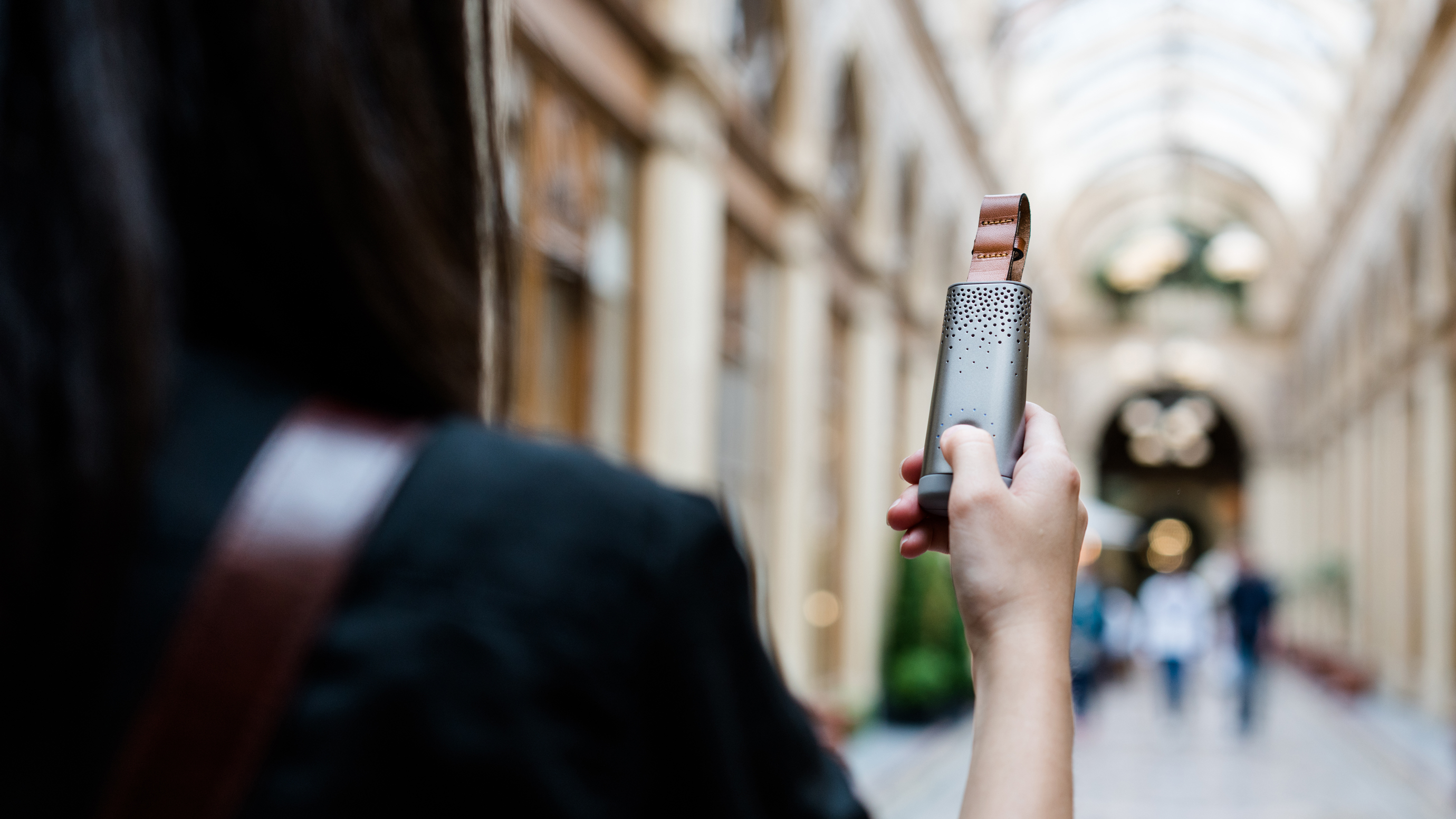 contaminated，air，2019 red dot product design award，reddot，Flow by Plume Labs，app，sensor，