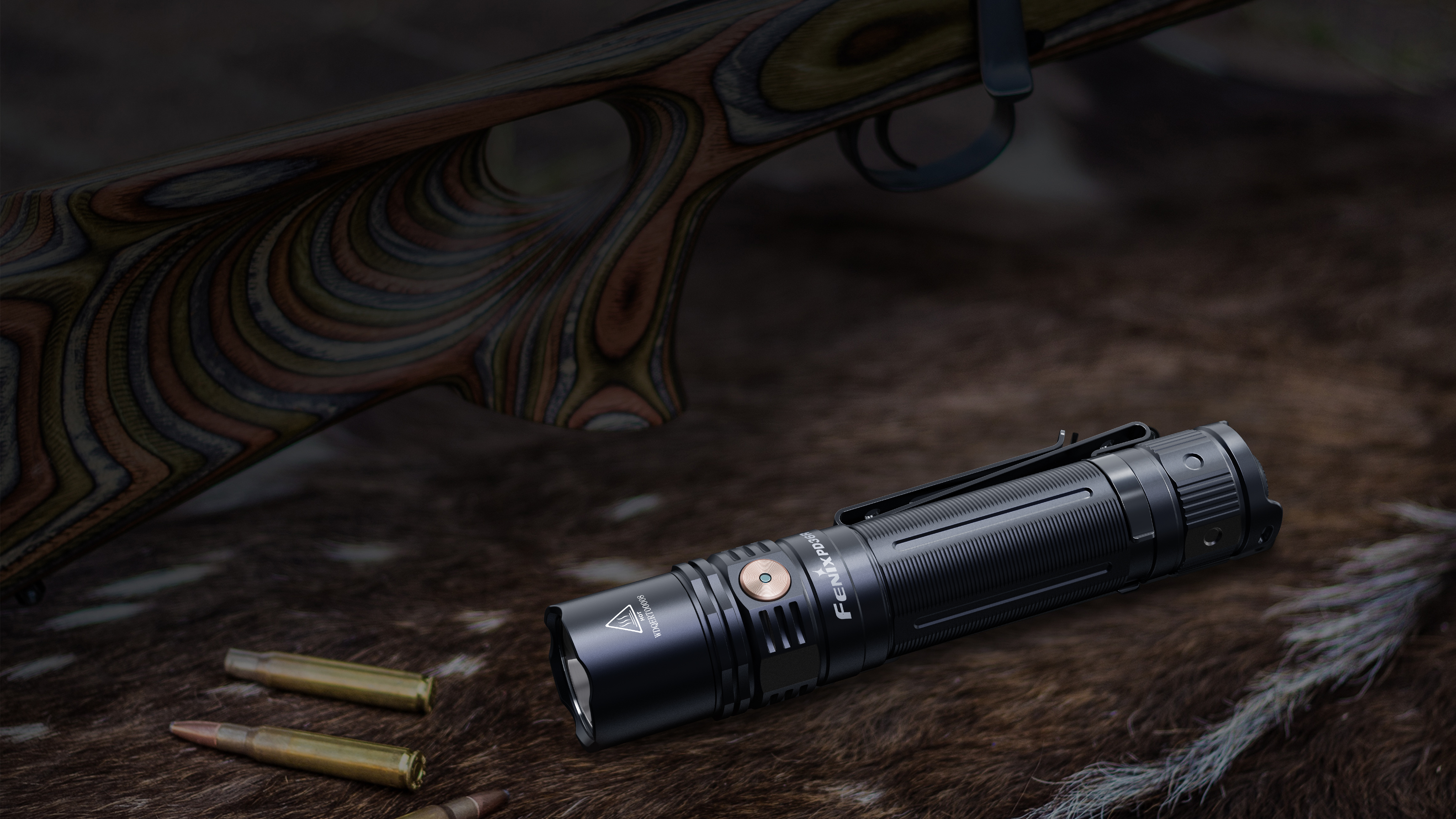 Flashlight，tool，black，aluminium alloy，anodic oxidation ，IPX8，