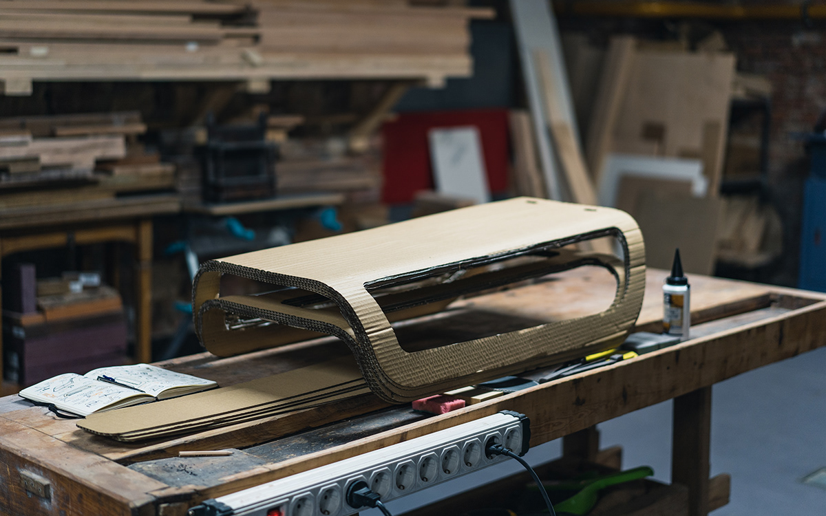 Layer，Plywood sledge，woodiness，