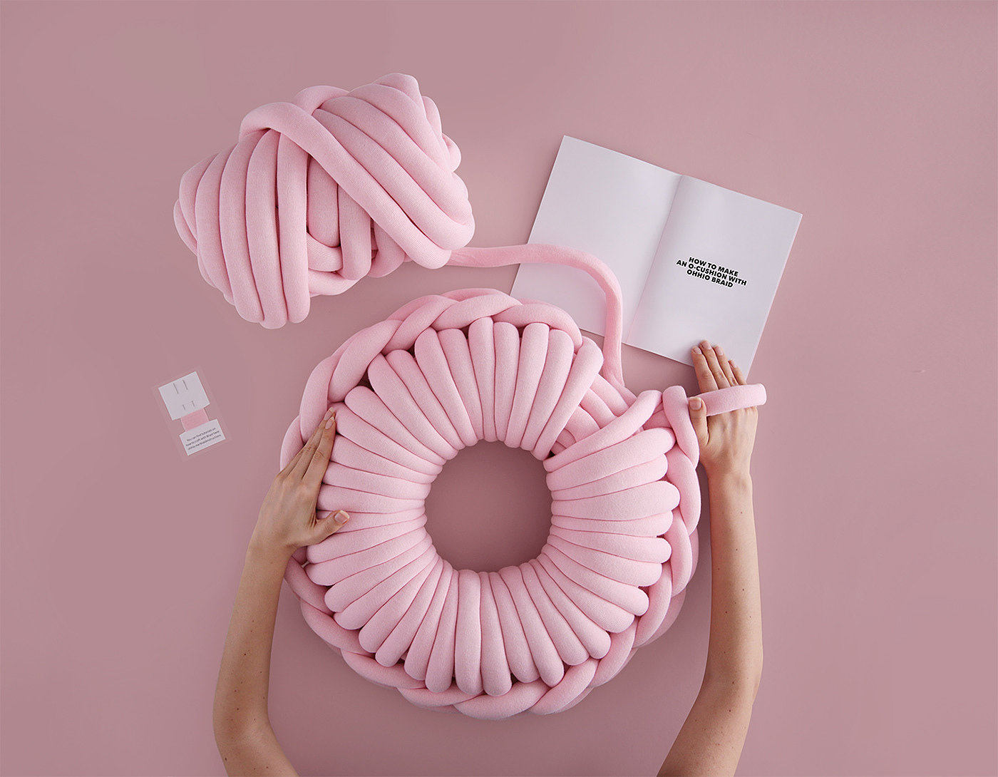 Knitted products，Cushion design，O-Cushion，