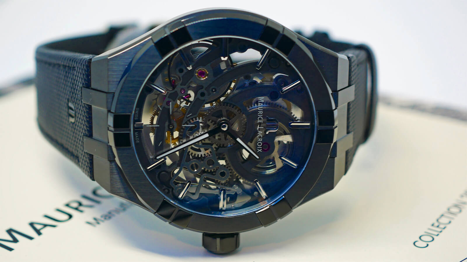 Sandblasting，Mauri serruva，stainless steel，ornaments，2019 red dot product design award，reddot，Wristwatch，Wrist watch，