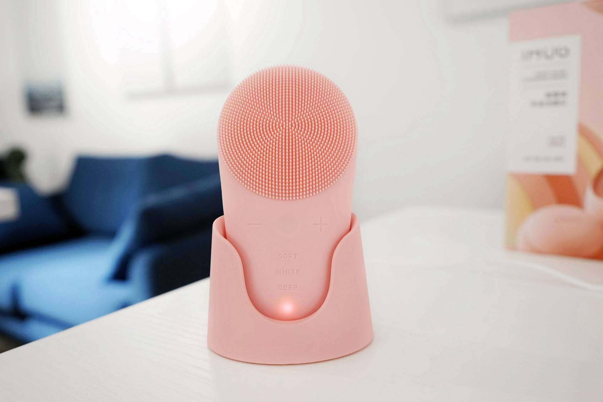 cosmetic instrument，2019 red dot product design award，reddot，Love beauty，Sonic Cleanser，Facial，imub，waterproof，