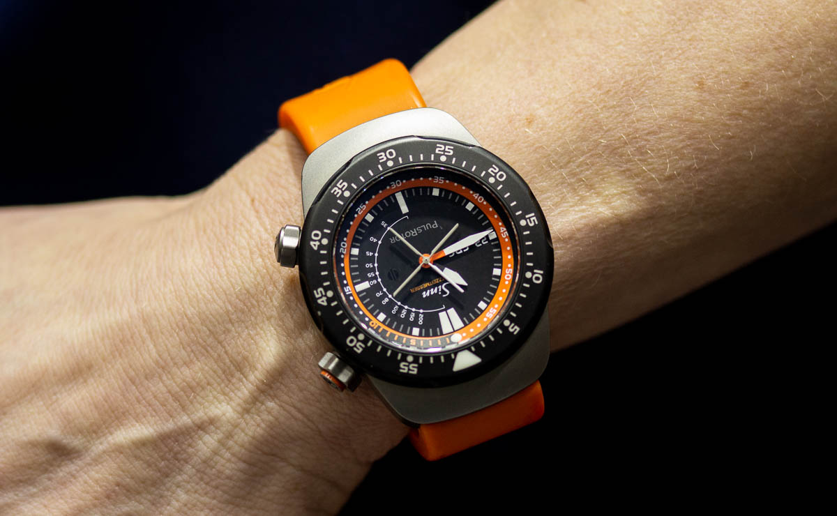 2019 red dot product design award，reddot，ornaments，Wrist watch，Wristwatch，EZM 12，Rescue services，in the air，