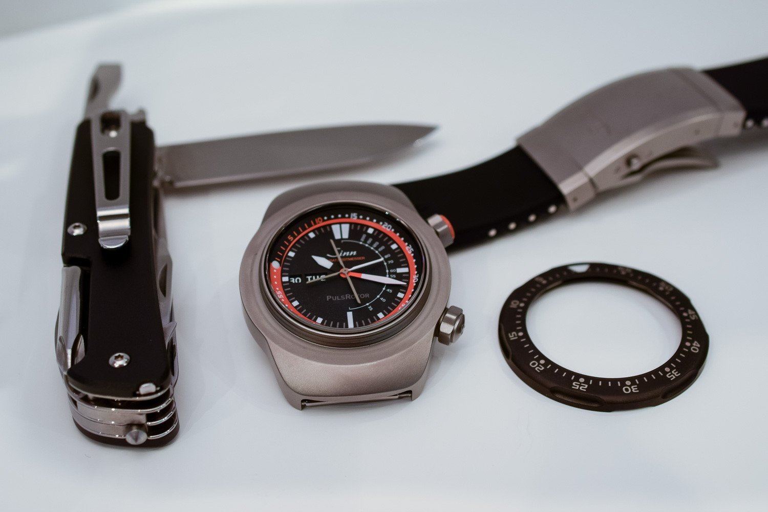 2019 red dot product design award，reddot，ornaments，Wrist watch，Wristwatch，EZM 12，Rescue services，in the air，