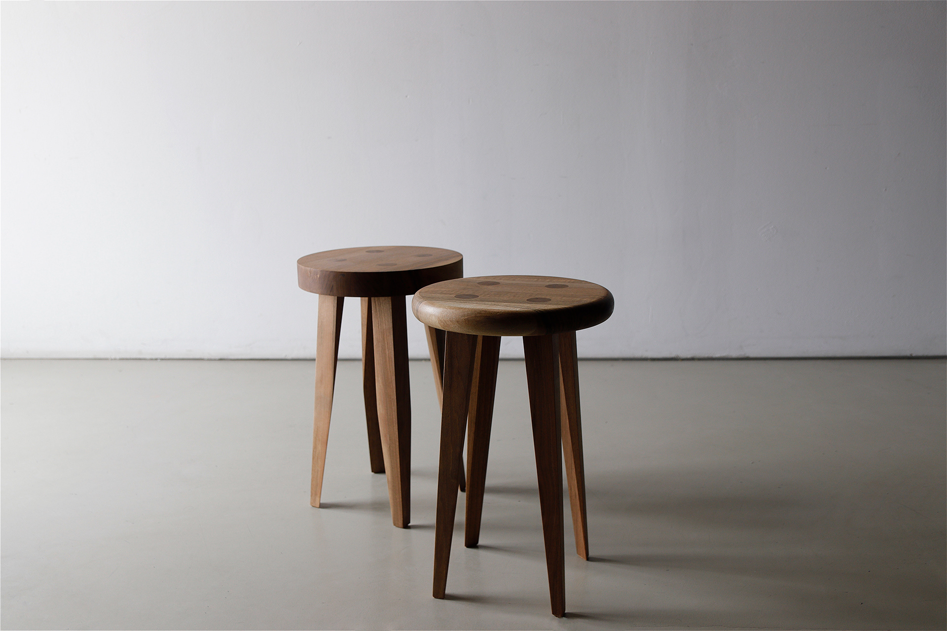 I'M PLEASE，Design，stool，Mahogany，