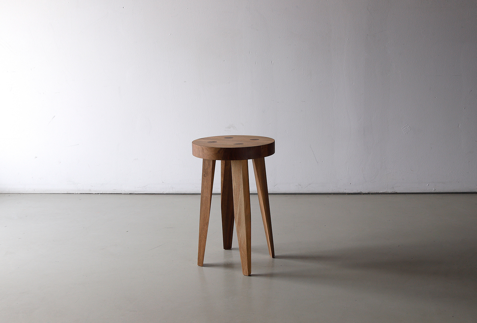 I'M PLEASE，Design，stool，Mahogany，