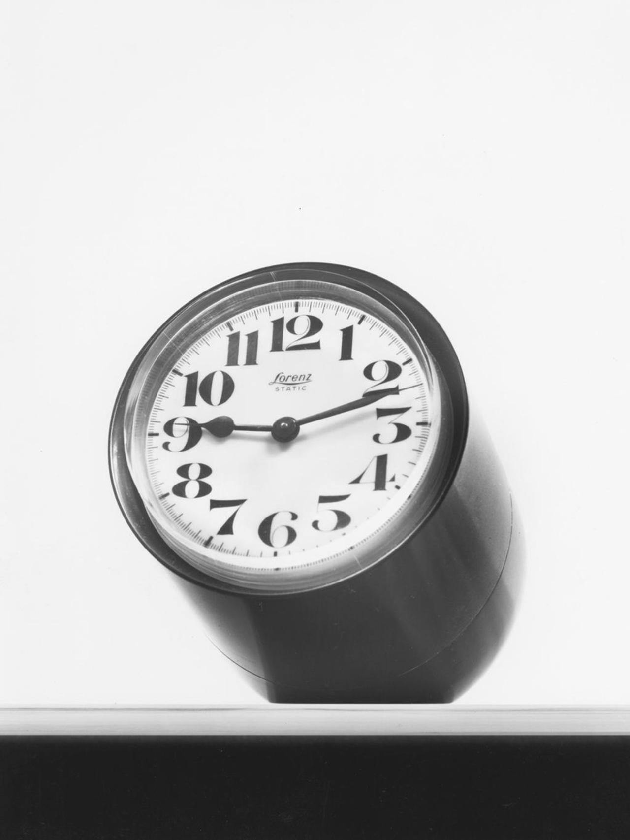 product，Designer biography，black and white，television，Blow，Retro，household electrical appliances，vehicle，