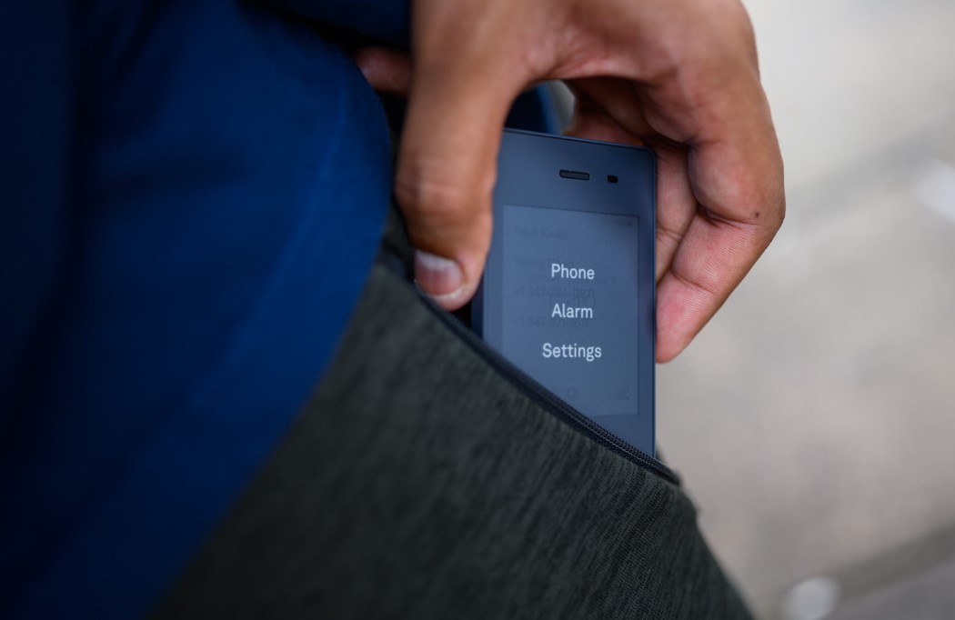 Light Phone 2，Mobile phone design，intelligence，