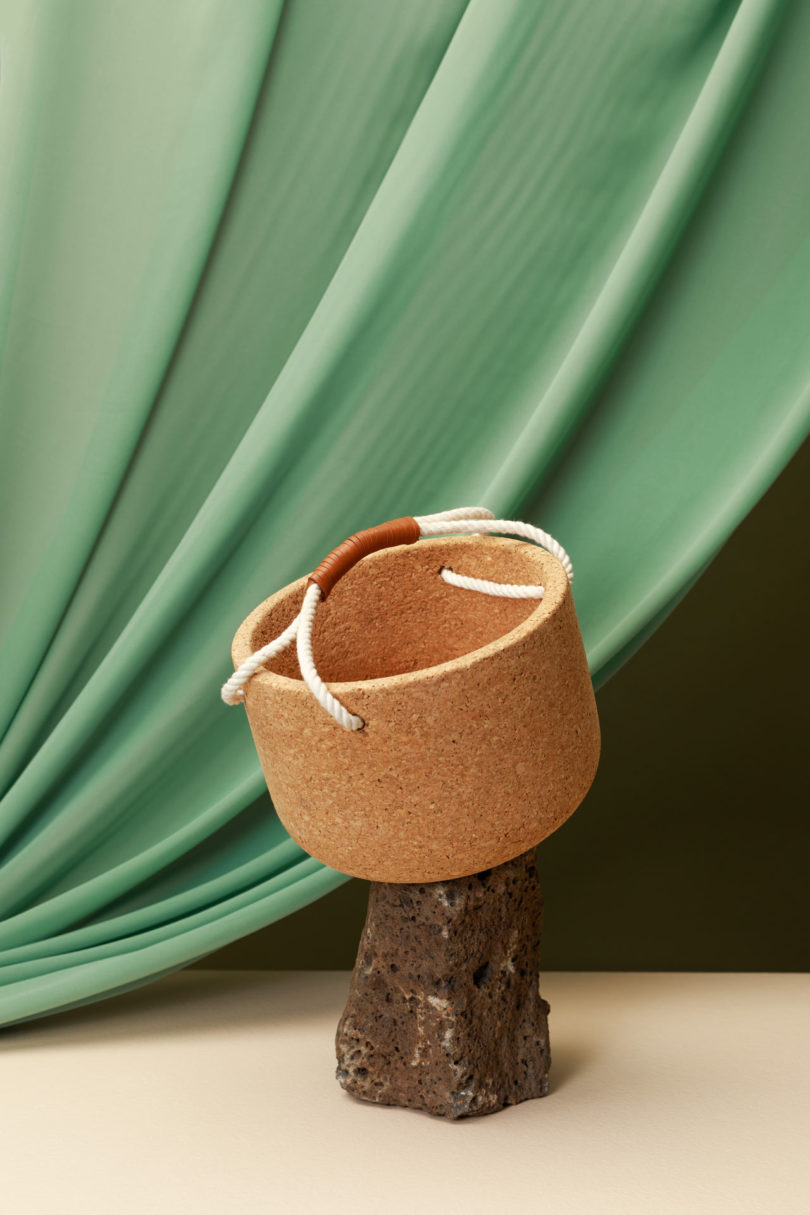 Melanie Abrantes，vase，Glass，