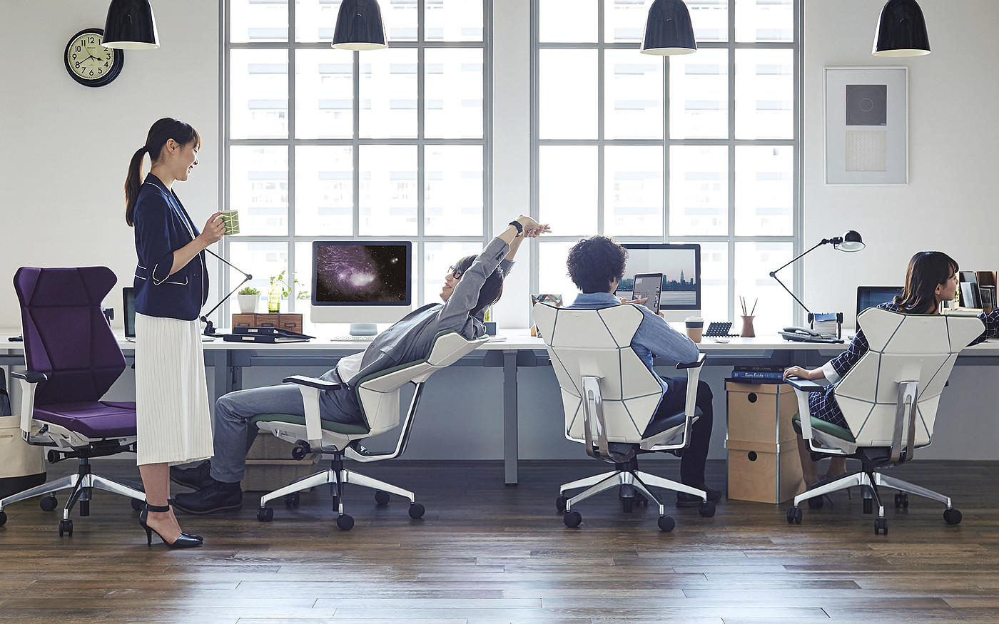 white collar，chair，furniture，Home Furnishing，to work in an office，chair，