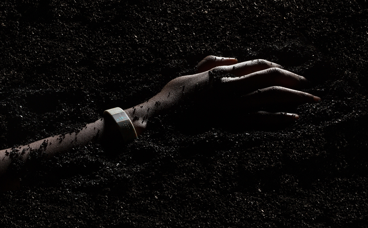 track，Smart Bracelet，Carbon element，product design，industrial design，