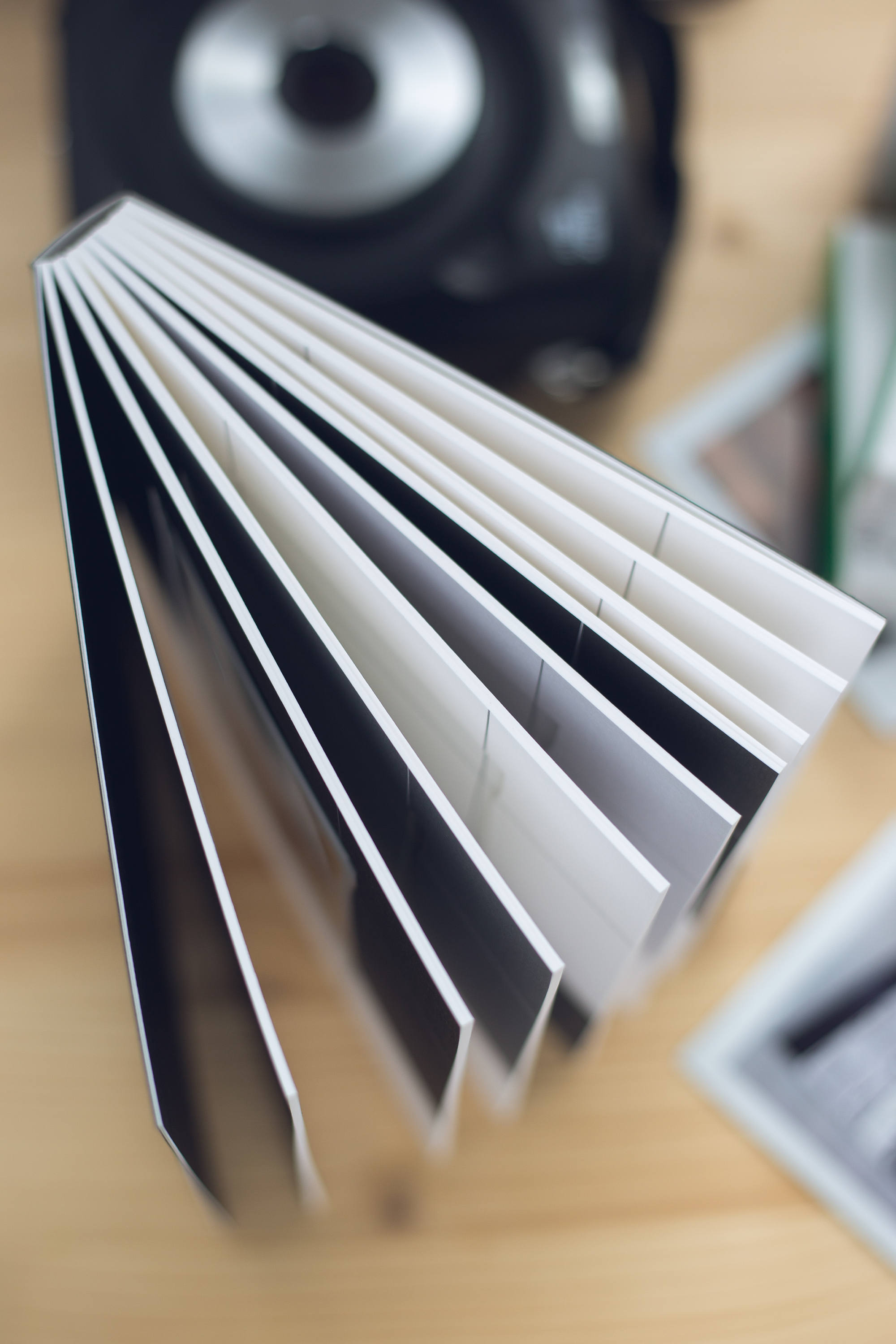 album，Fuji film company，Instax Square，reddot，2019 red dot product design award，