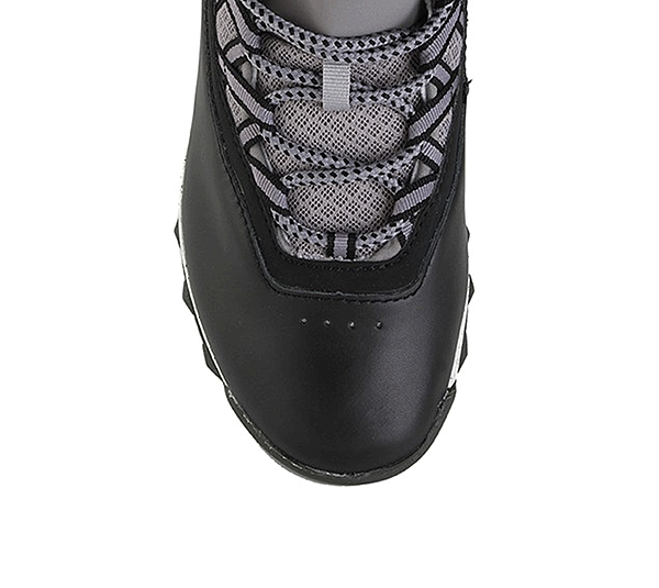 fashion，outdoors，sneakers，