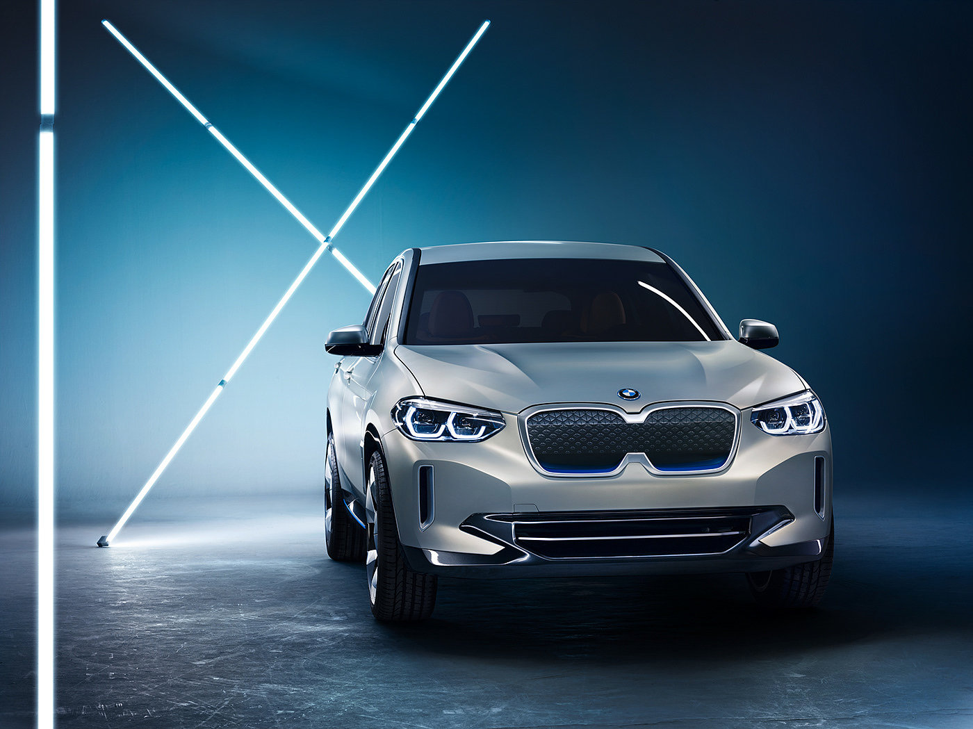 BMW iX3，汽车设计，银色，