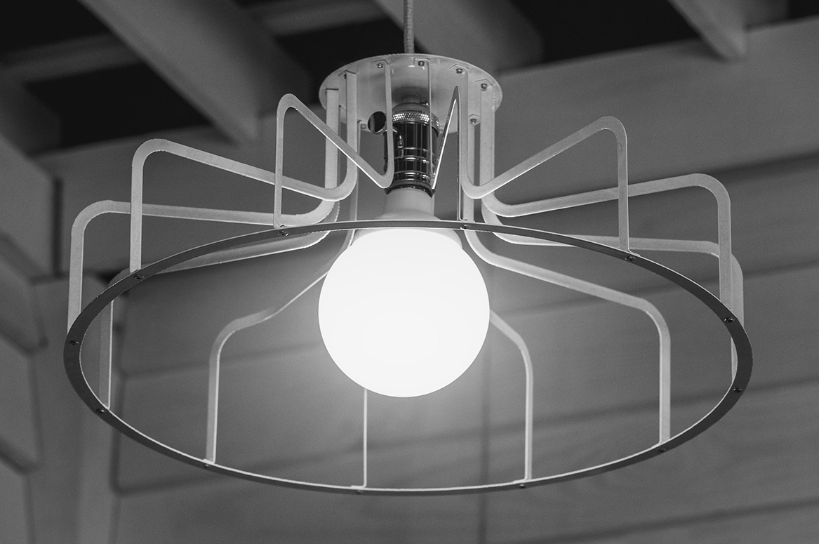 a chandelier，Metal，Home Furnishing，Simplicity，originality，