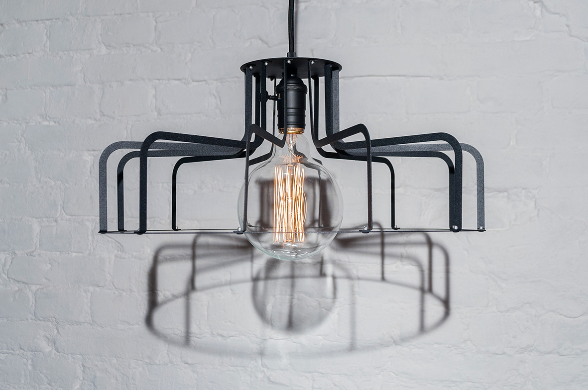 a chandelier，Metal，Home Furnishing，Simplicity，originality，