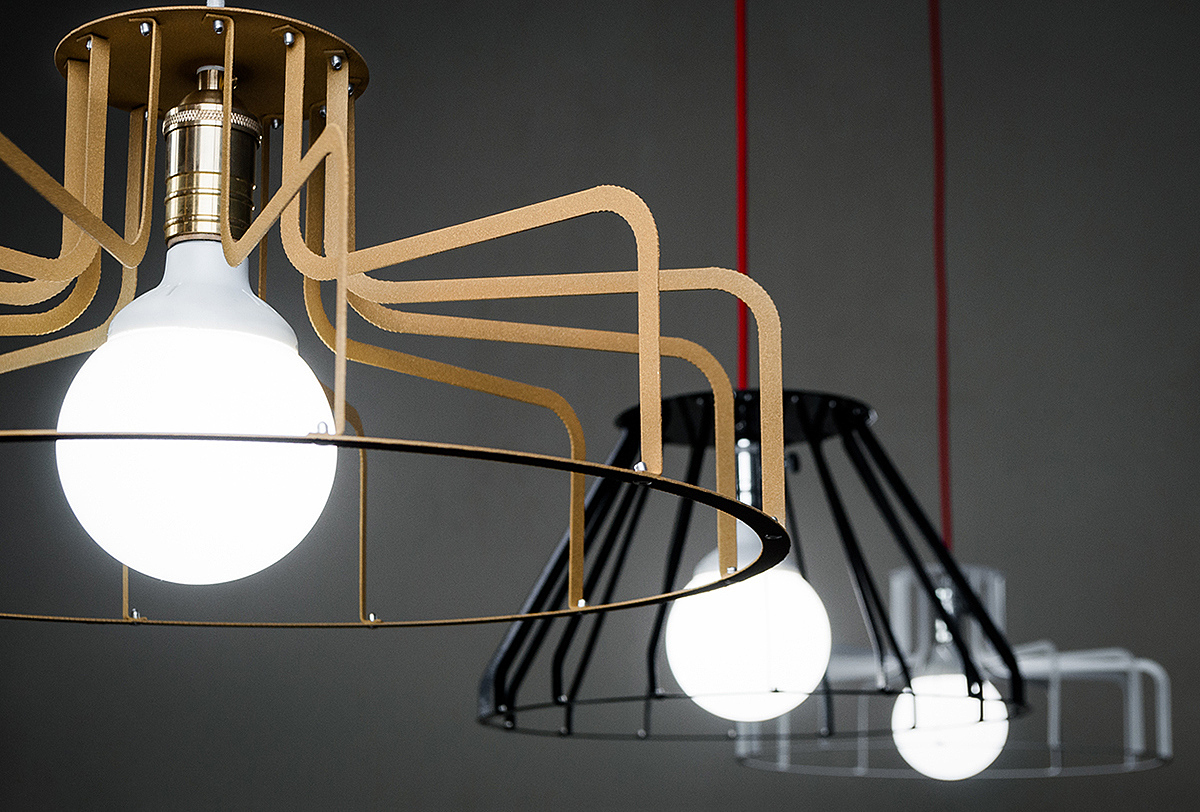 a chandelier，Metal，Home Furnishing，Simplicity，originality，