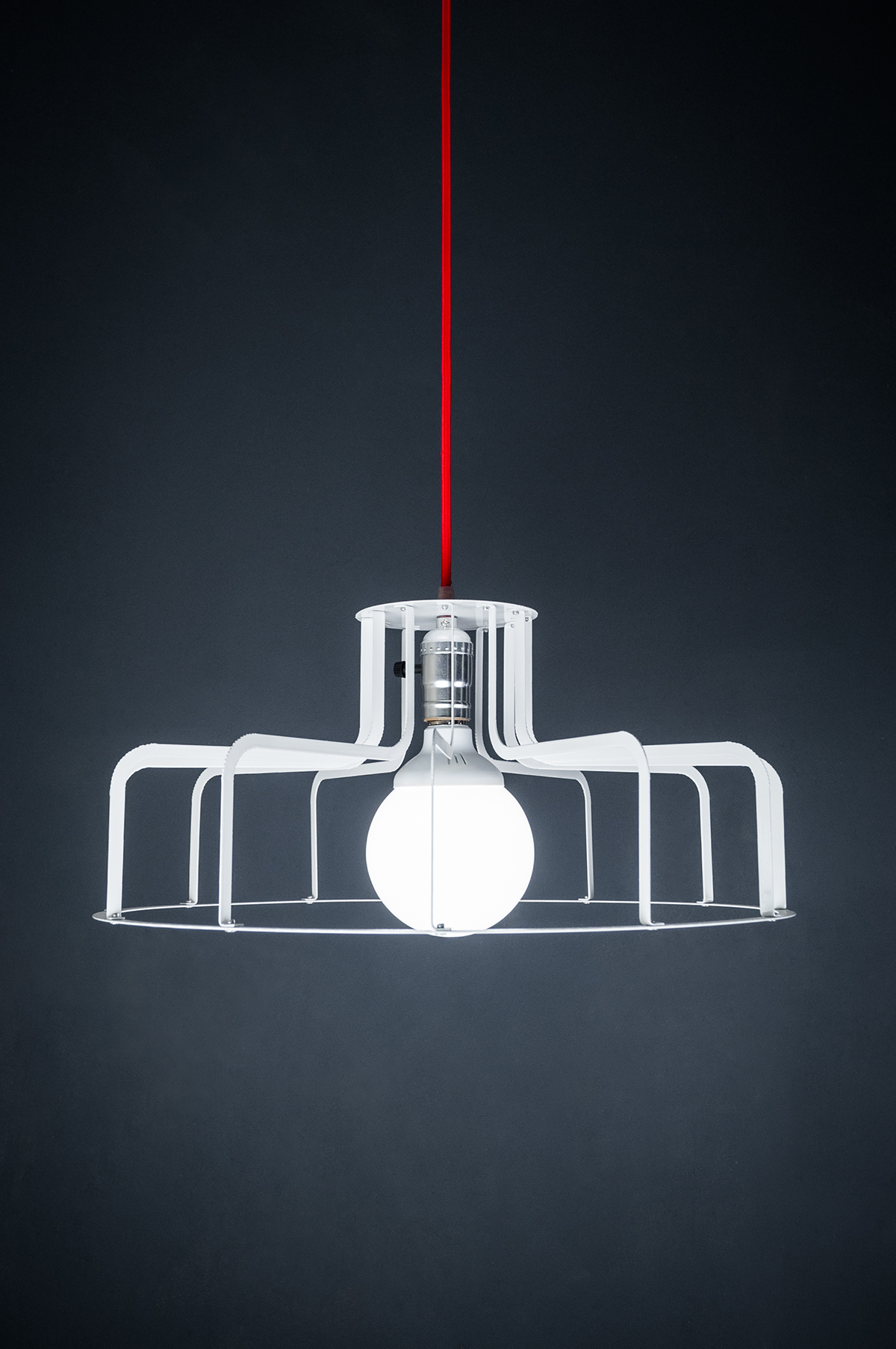 a chandelier，Metal，Home Furnishing，Simplicity，originality，