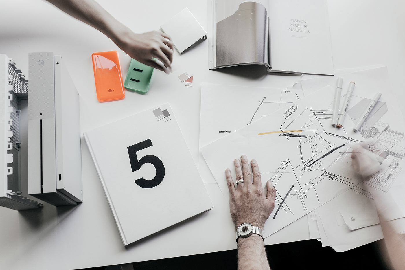 delicate，game，intelligence，lithe，