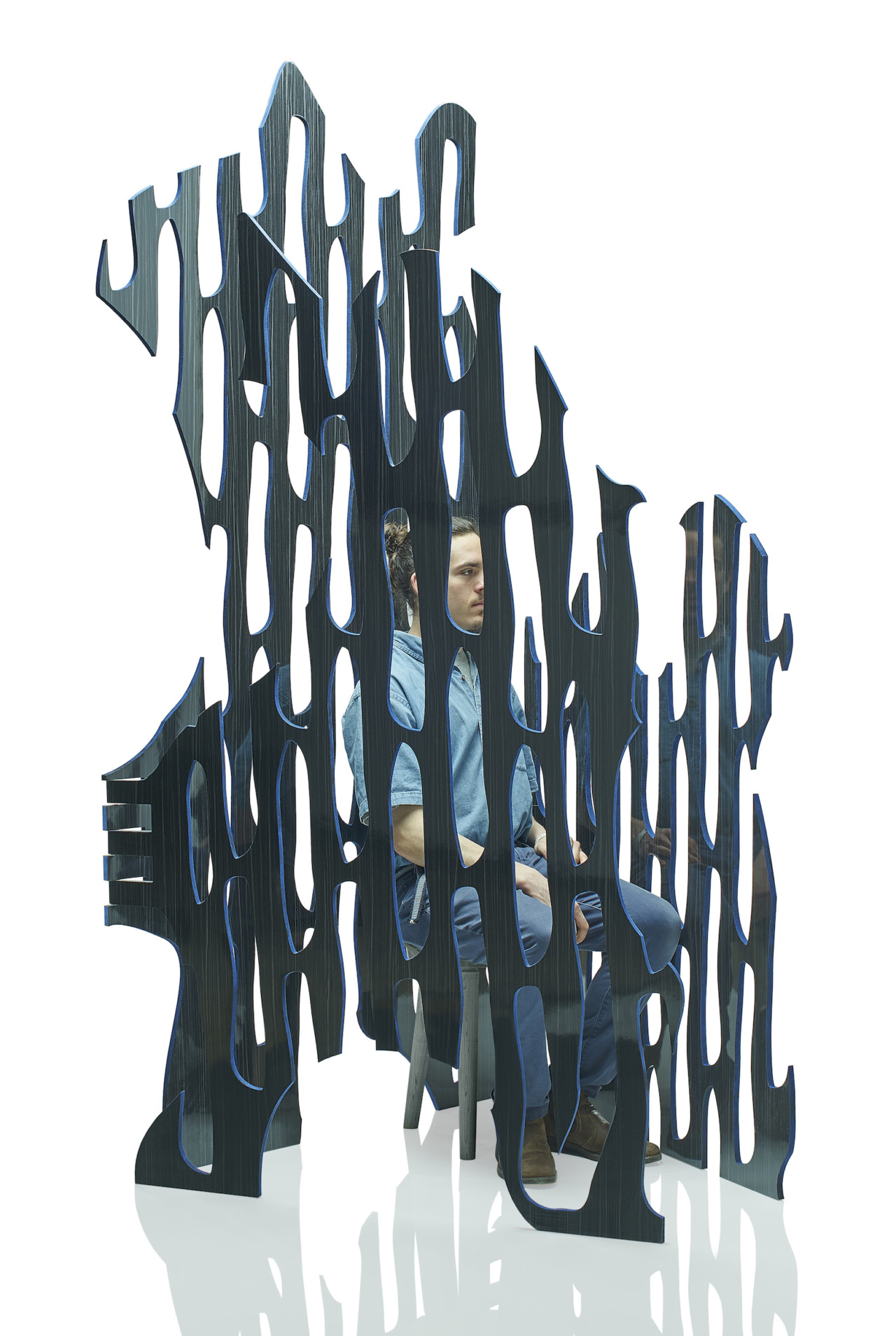 Wilson Academy of Art，tree，woodiness，chair，