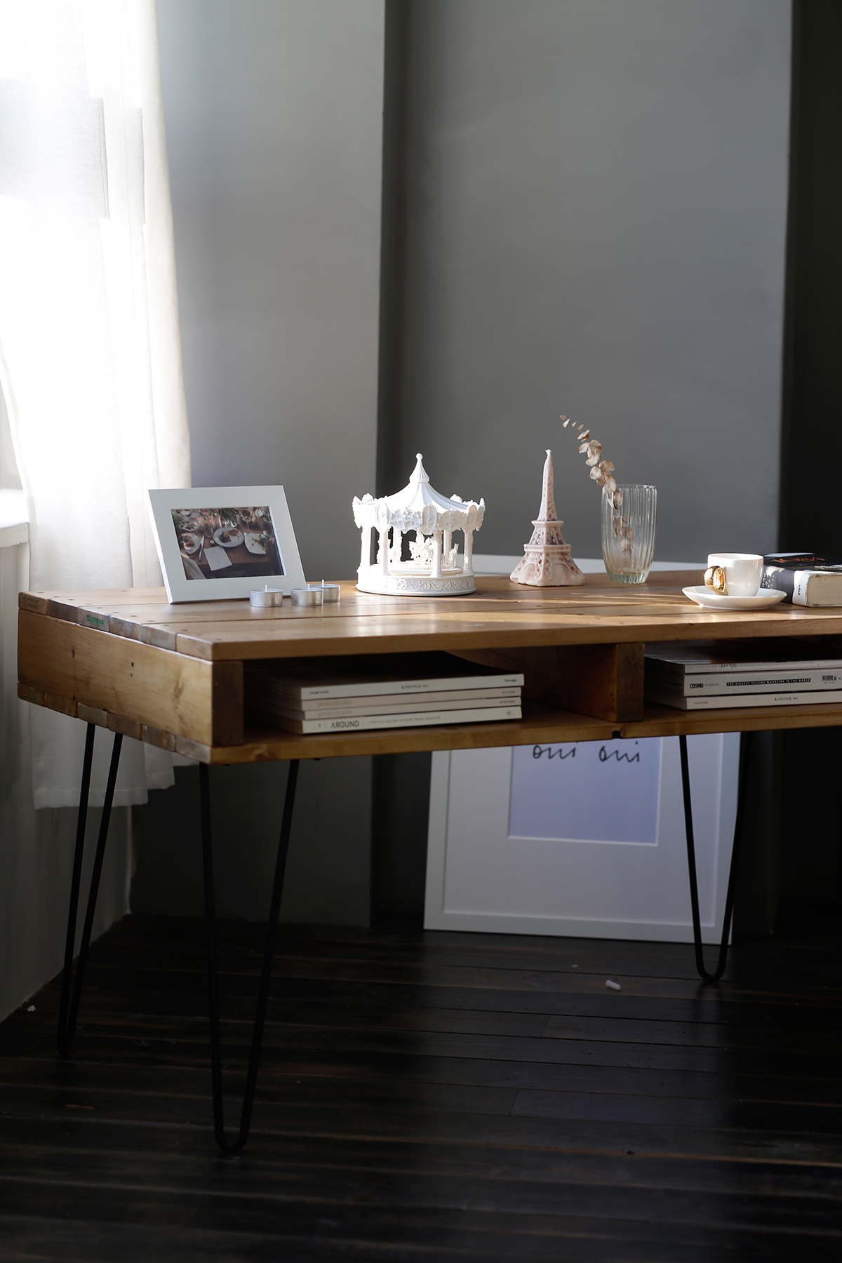 merry-go-round，Clock，It's dad，The minute hand is mom，The second hand is a little boy，