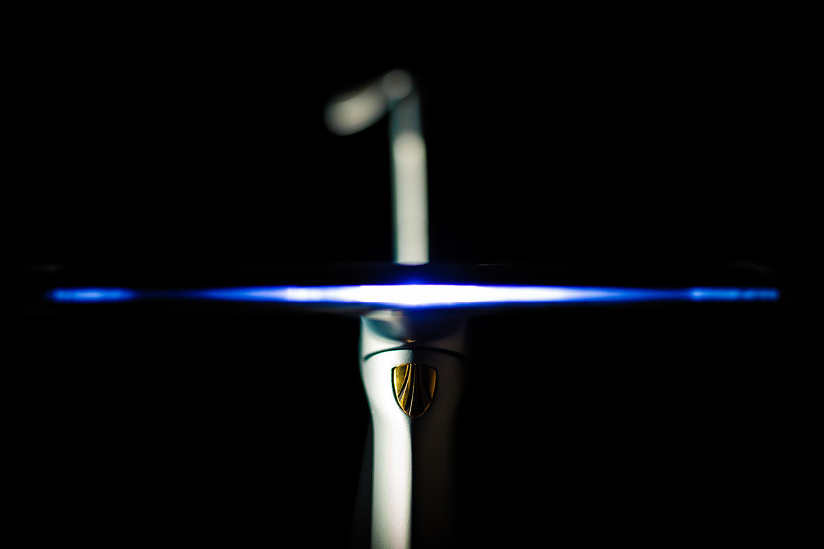 Integrated design，delicate，lithe，LED lamp，