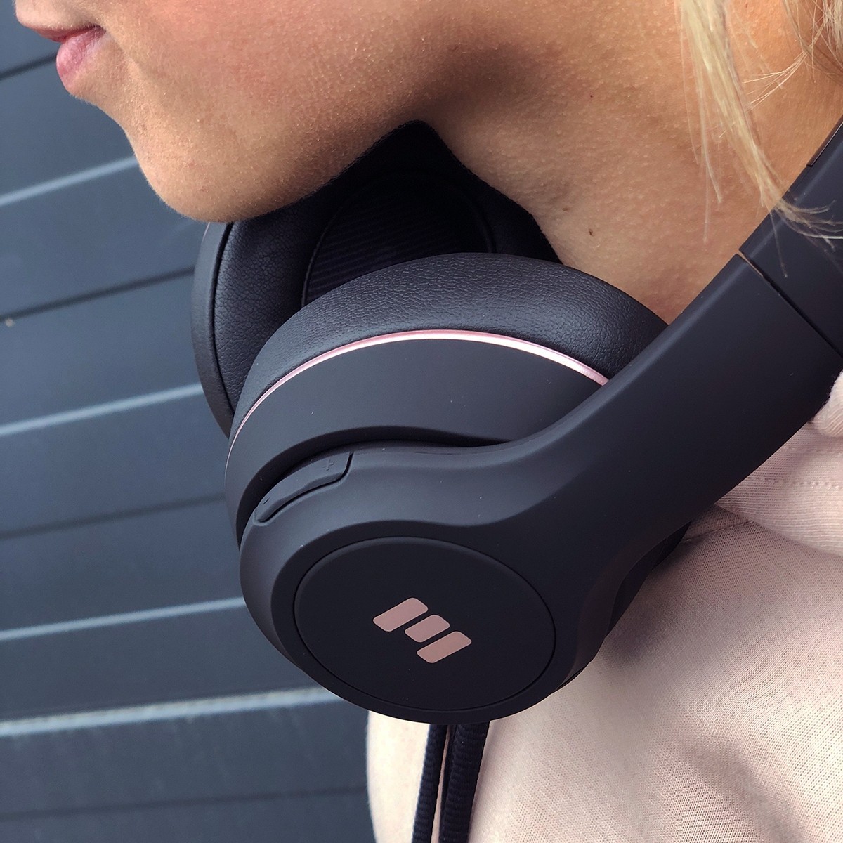 reddot，Digital，headset，2019 red dot product design award，