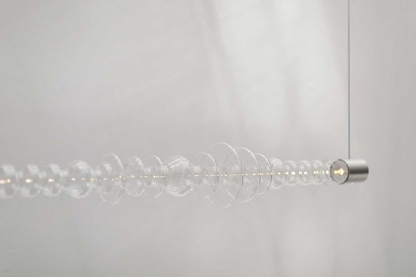 a chandelier，Glass sculpture，Mais，lamps and lanterns，