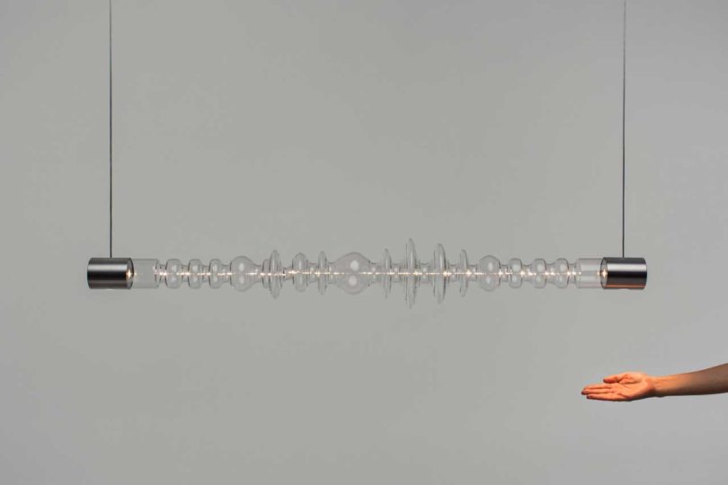 a chandelier，Glass sculpture，Mais，lamps and lanterns，