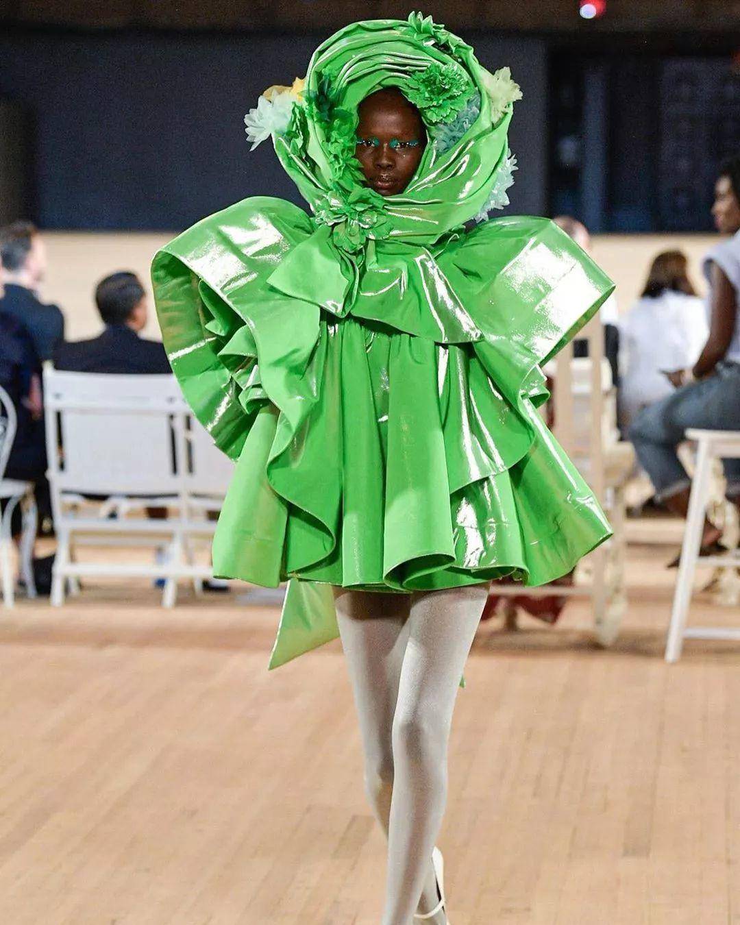 Fashion circle，Fashion Week，model，T-show，