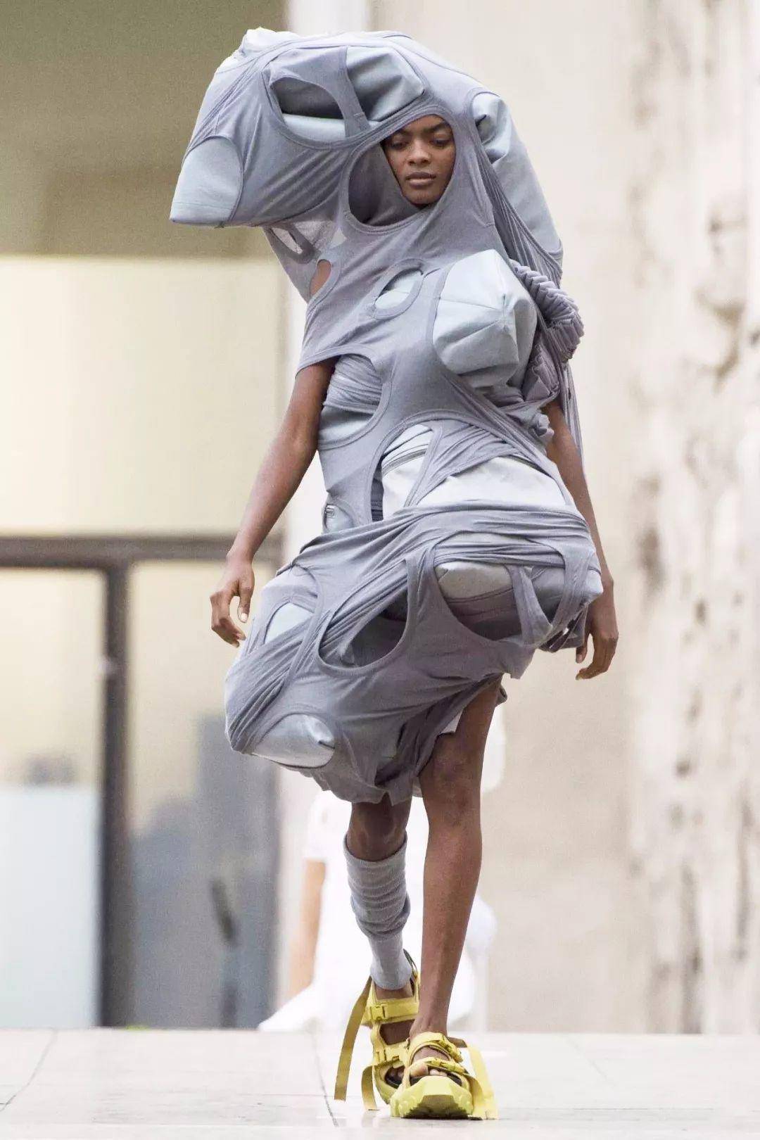 Fashion circle，Fashion Week，model，T-show，