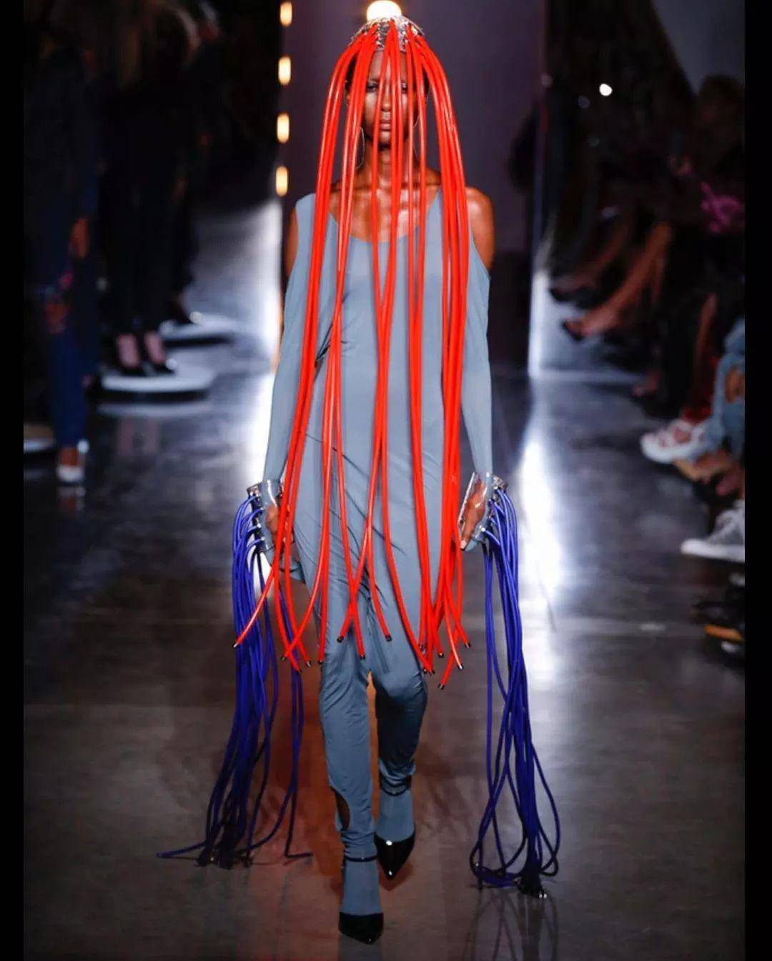 Fashion circle，Fashion Week，model，T-show，