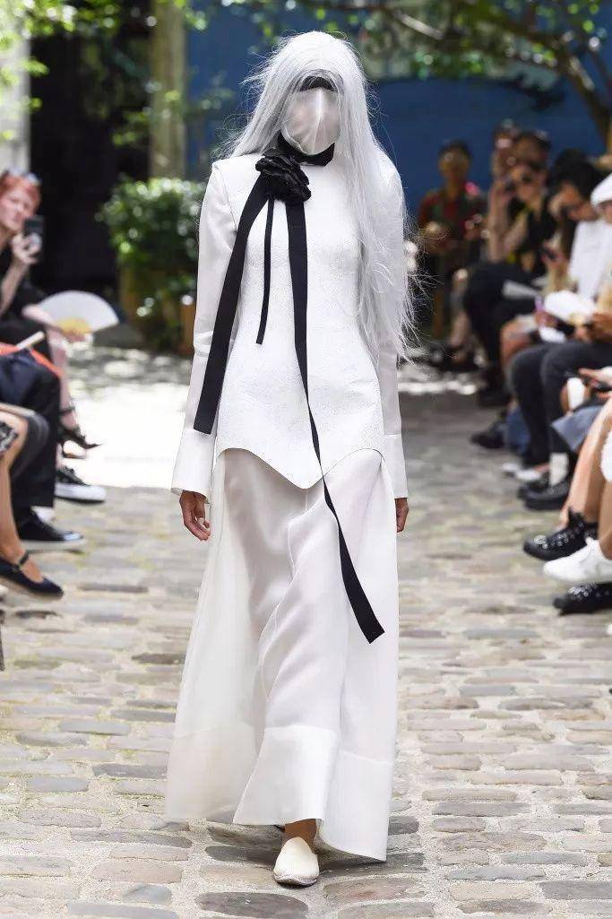 Fashion circle，Fashion Week，model，T-show，