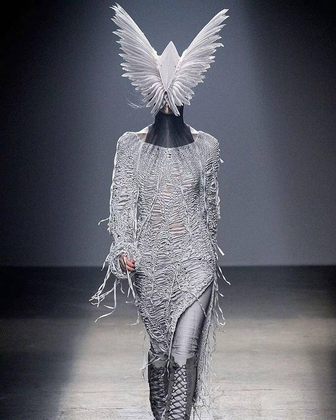 Fashion circle，Fashion Week，model，T-show，