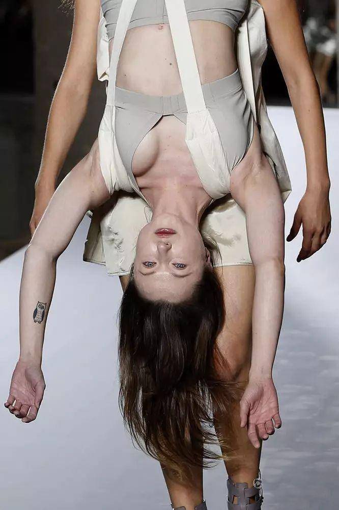 Fashion circle，Fashion Week，model，T-show，