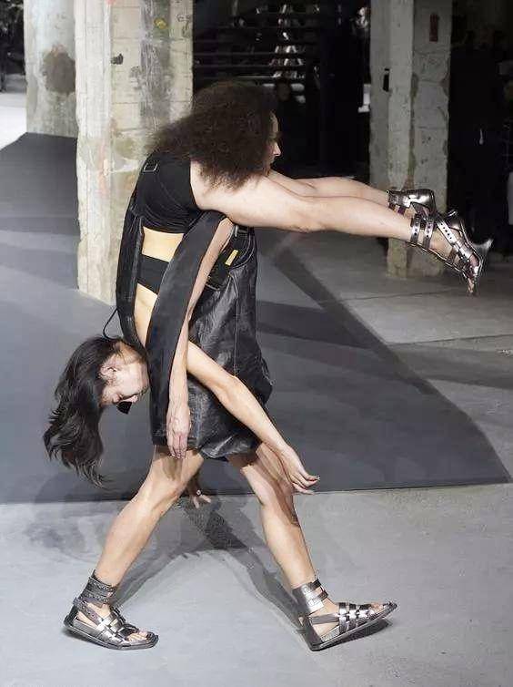 Fashion circle，Fashion Week，model，T-show，